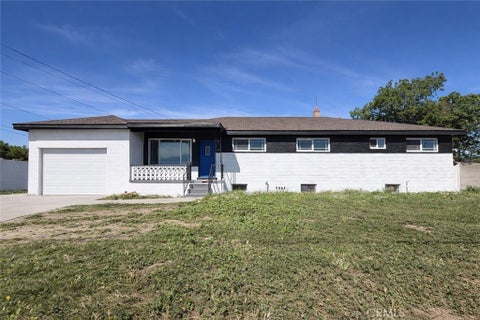 Photo of 17468 Grevillea Street, Fontana, CA 92335 (MLS # IV25207936)