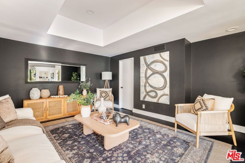 Photo of 1520 Michael Lane, Pacific Palisades, CA 90272 (MLS # 26640285)