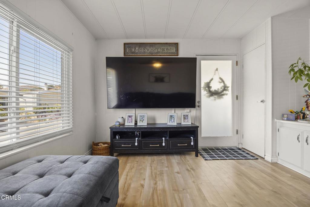 Moorpark Estates-218 - Manufactured In Park