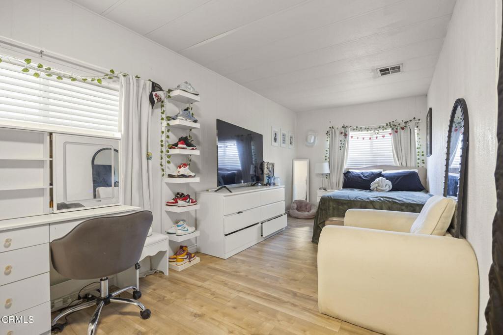 Moorpark Estates-218 - Manufactured In Park