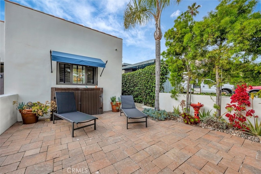 306 Avenida Monterey