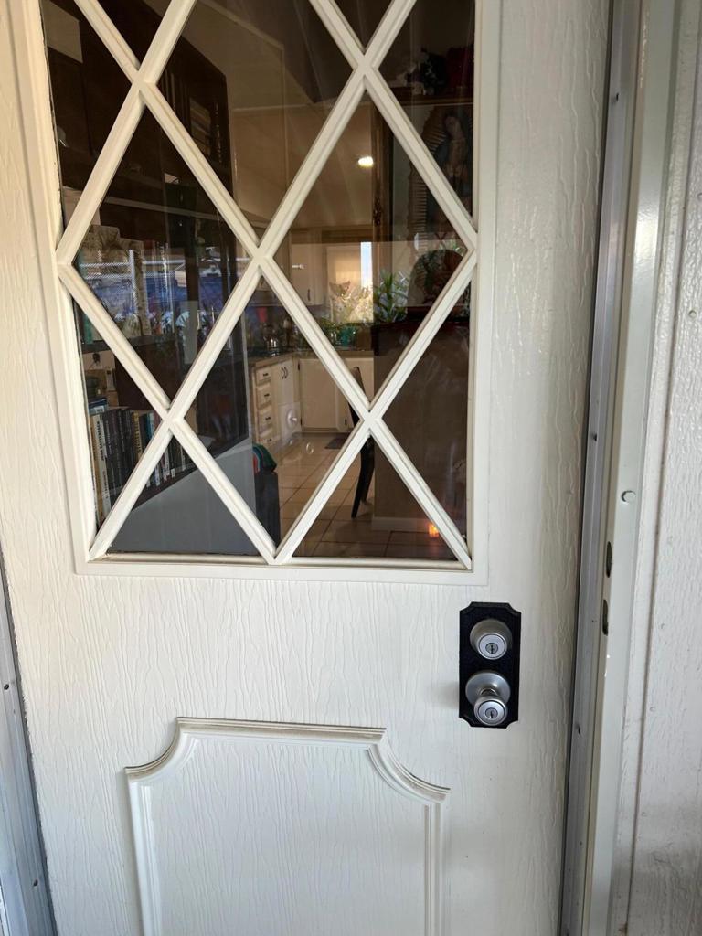 Las Palmas Del La Qn - Manufactured In Park