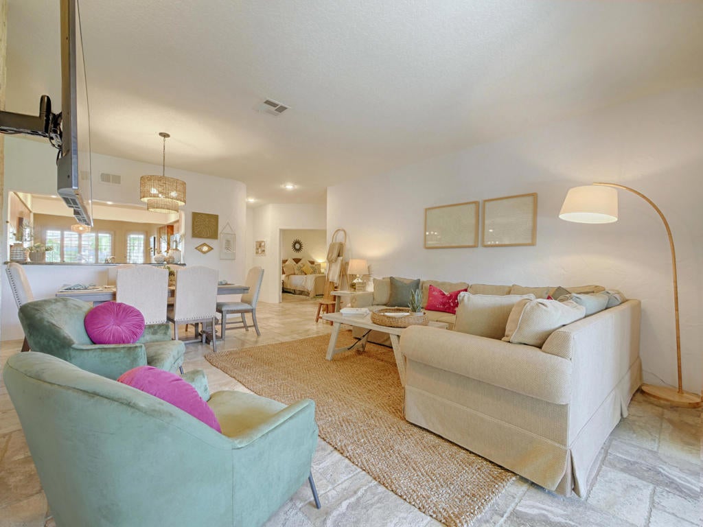 326 Desert Falls Drive E