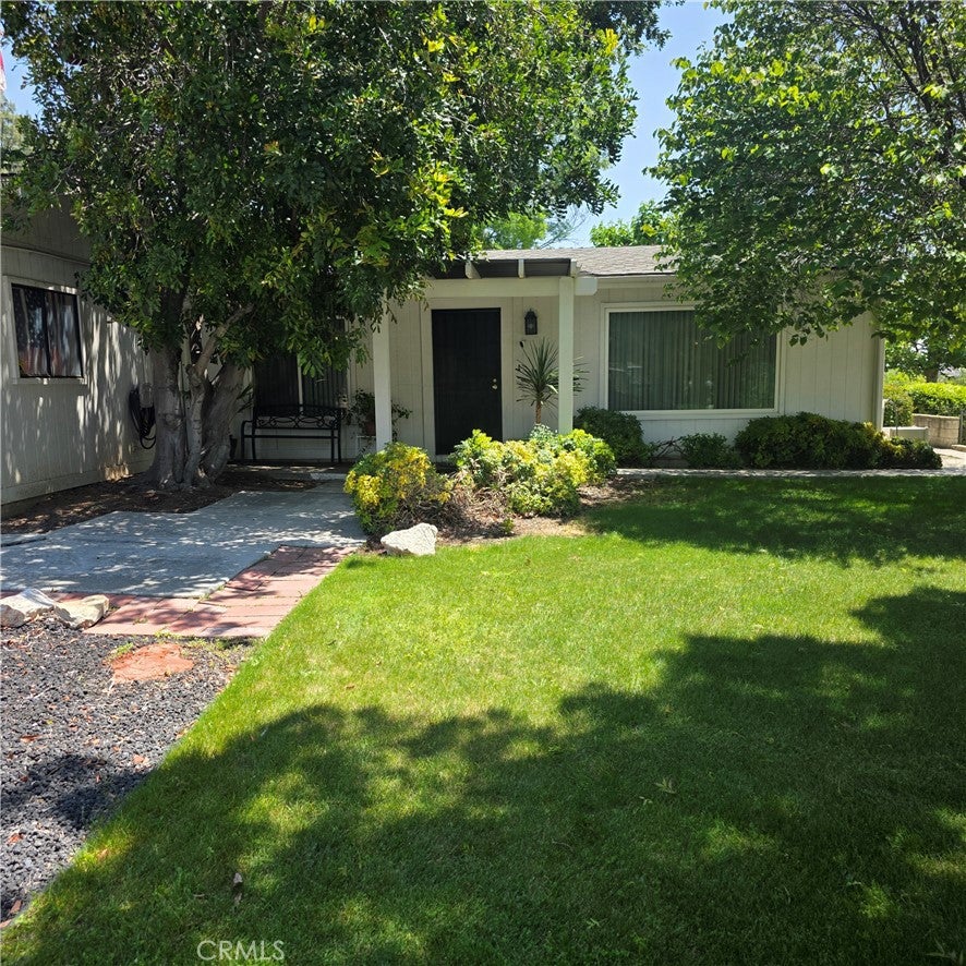 9570 Crestknoll
