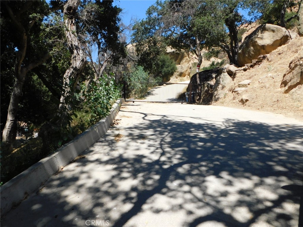 475 BOX CANYON Road