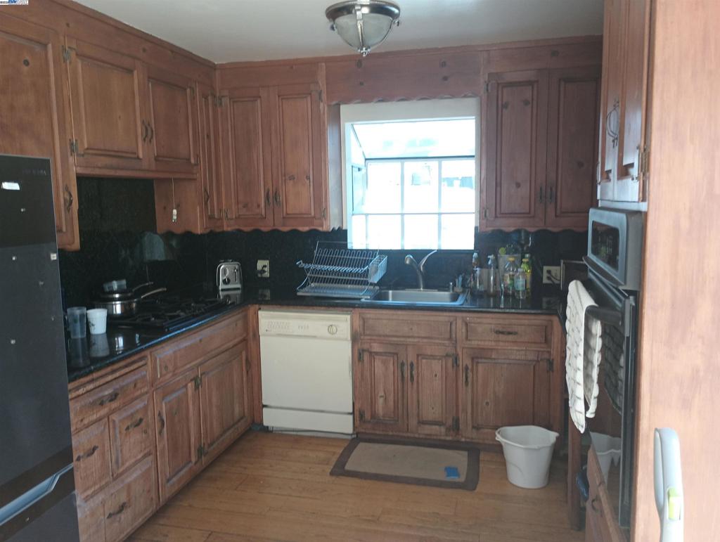 MONTCLAIR - Residential