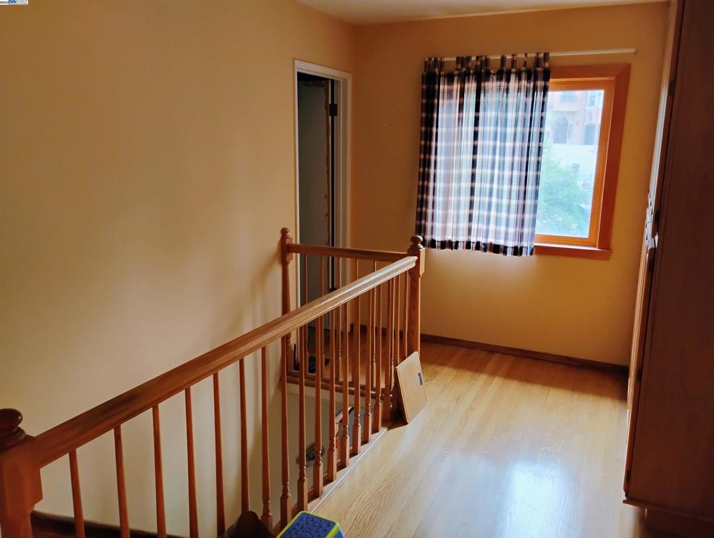 MONTCLAIR - Residential