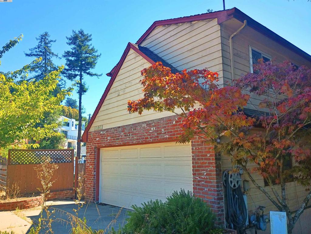 MONTCLAIR - Residential