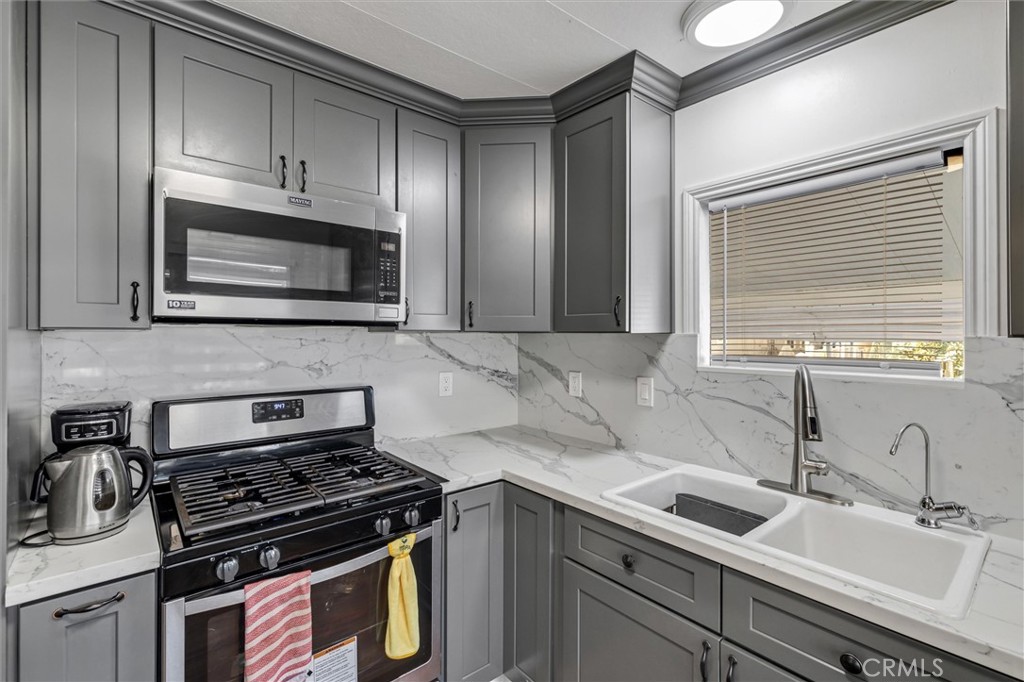 Cherokee - Manufactured In Park