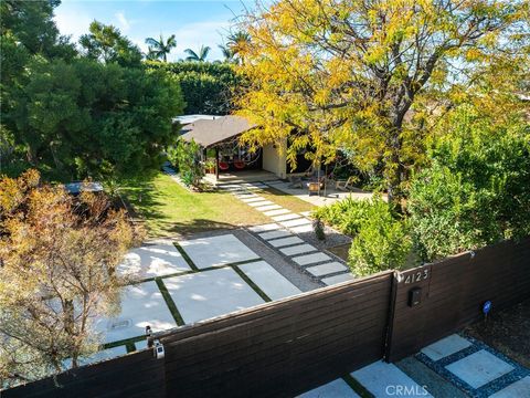 4123 North Virginia Road Long Beach CA 90807