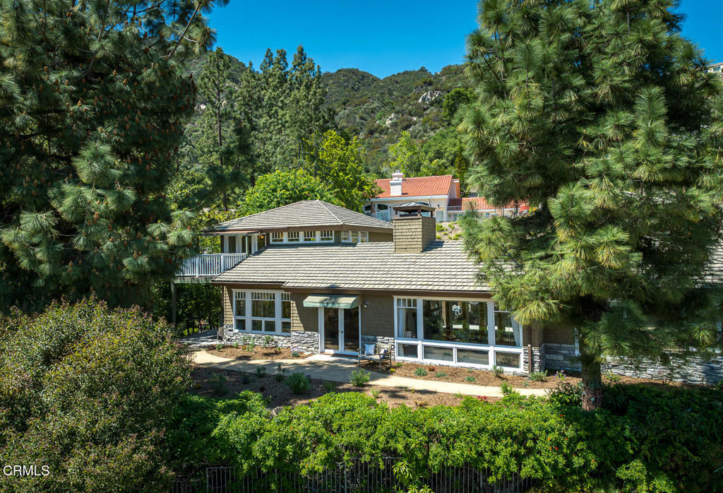 3189 Beaudry Terrace