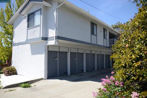 Photo of 568 Dean Street St, Hayward, CA 94541 (MLS # 41121080)