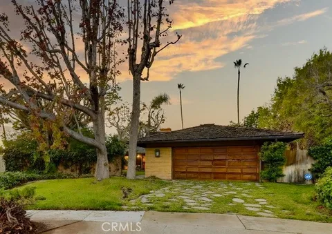 700 Aleppo Street, Newport Beach, CA 92660 - MLS#: NP25248526