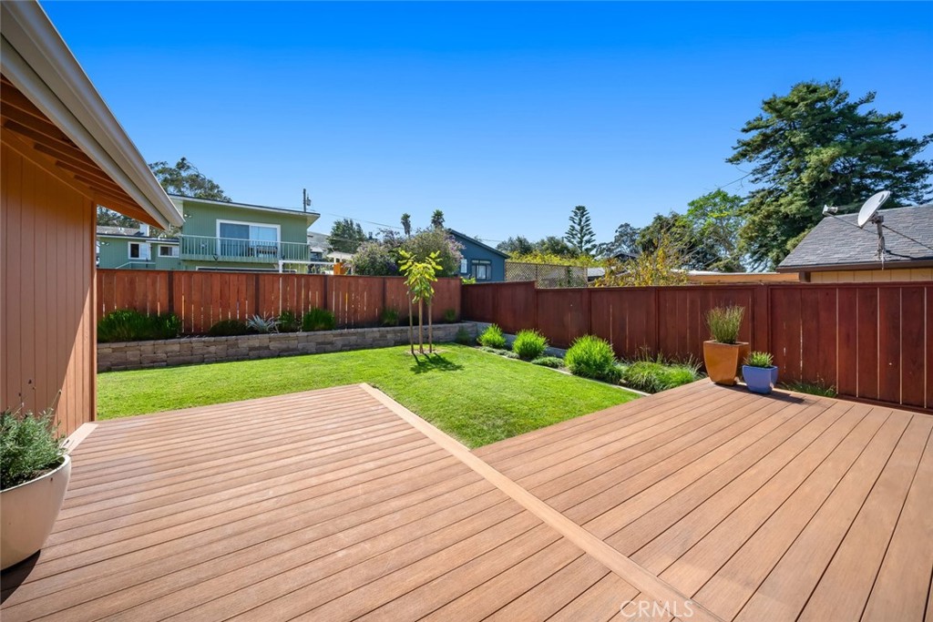 Redfield Woods(650) - Residential