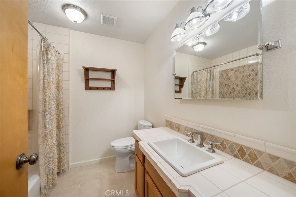 Redfield Woods(650) - Residential