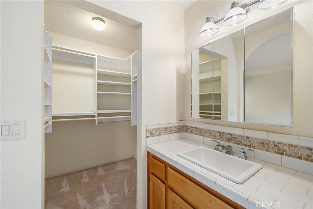 Redfield Woods(650) - Residential