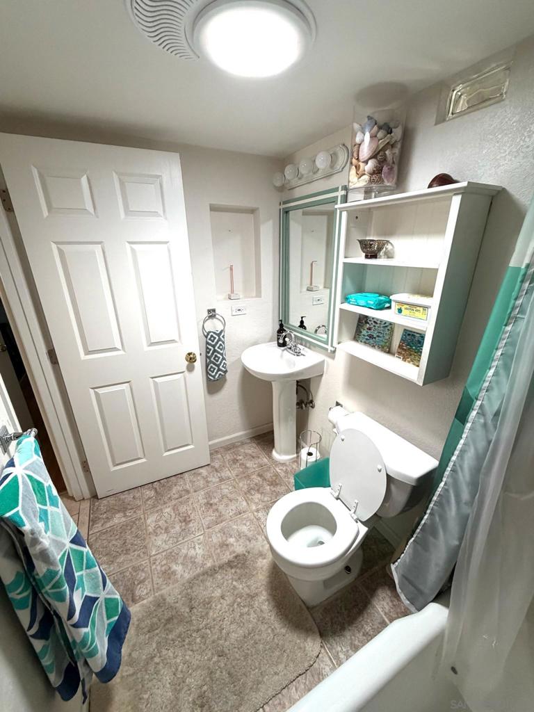 Clairemont - Residential Lease