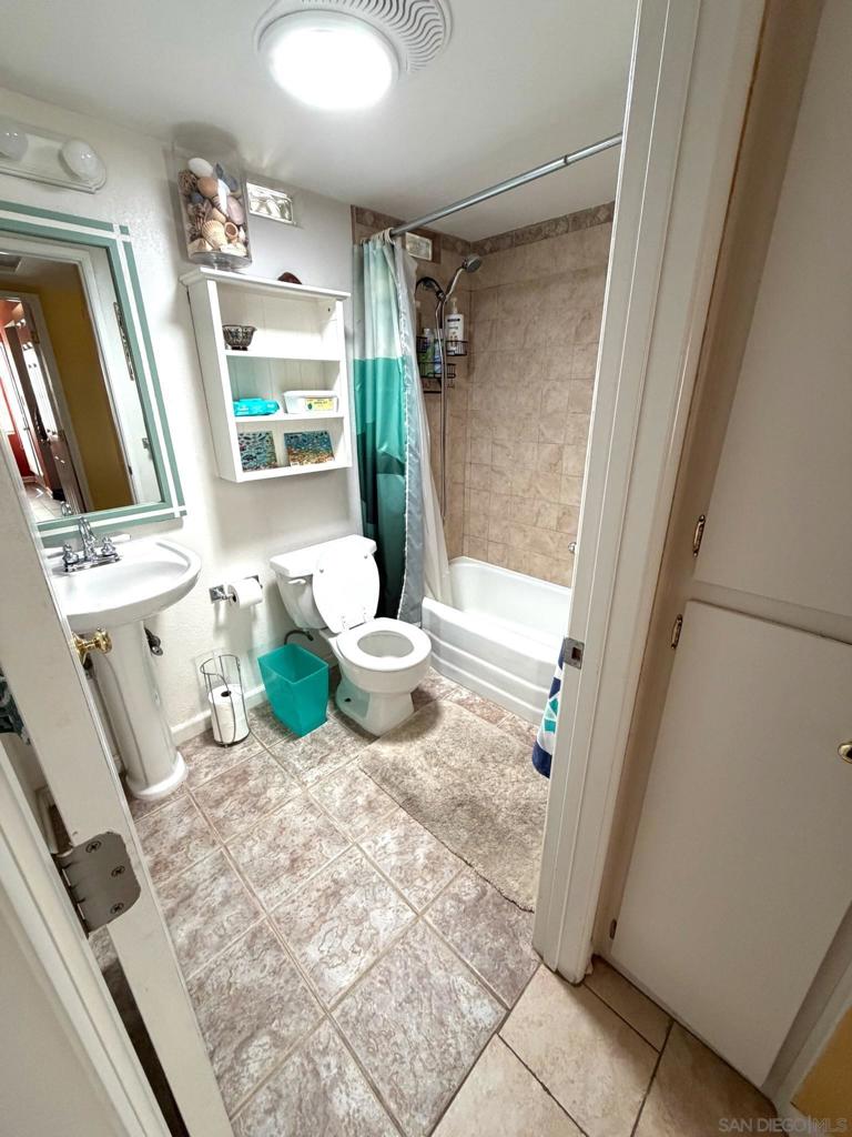 Clairemont - Residential Lease