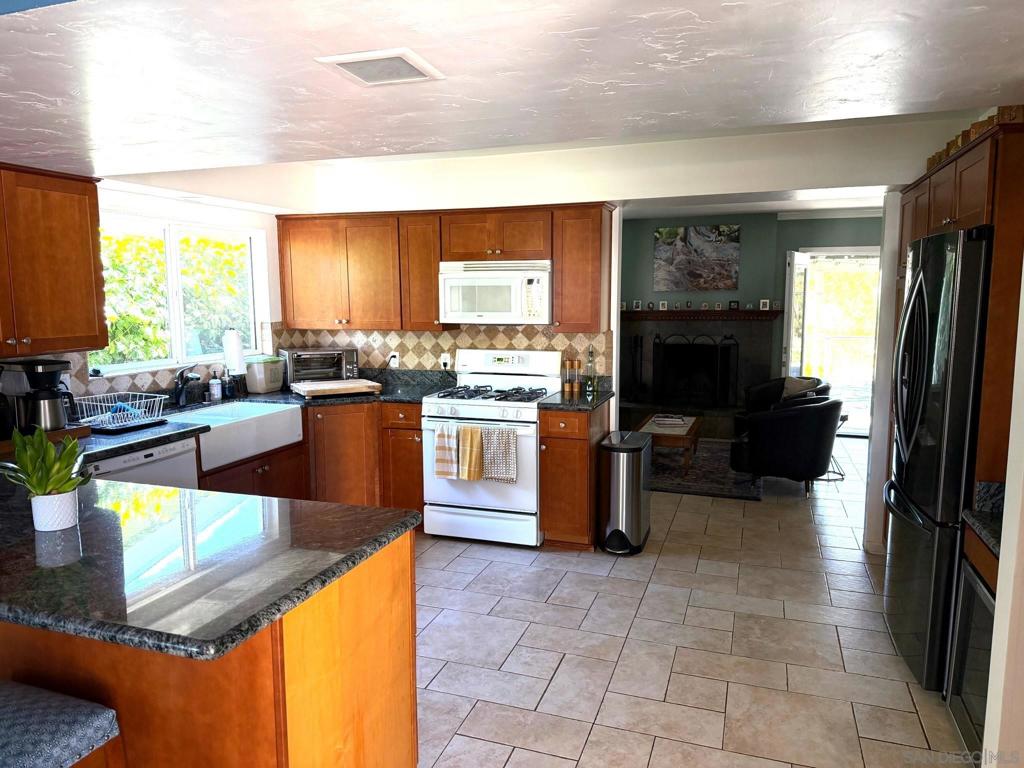 Clairemont - Residential Lease