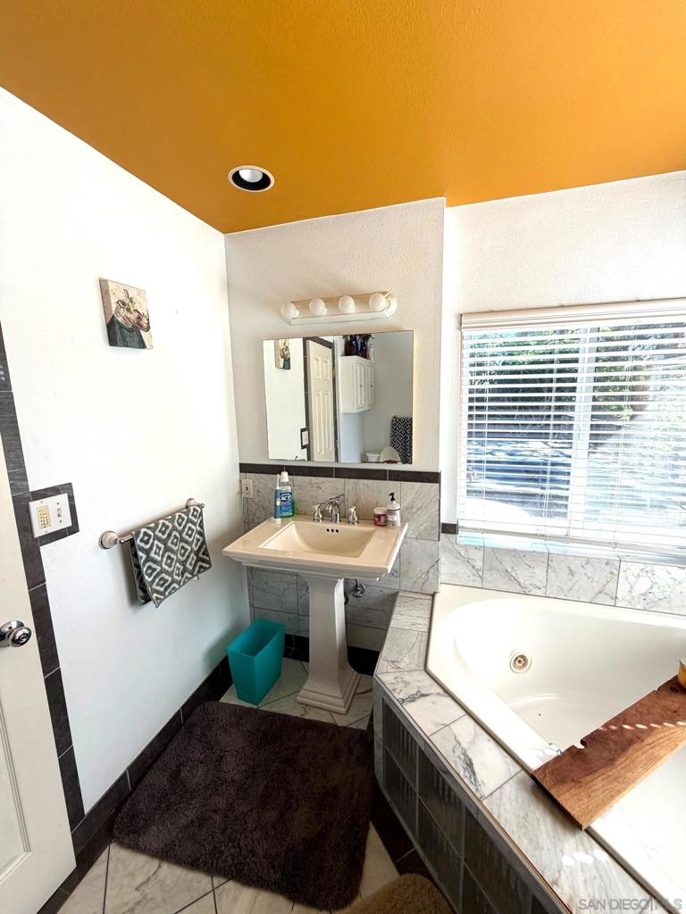 Clairemont - Residential Lease