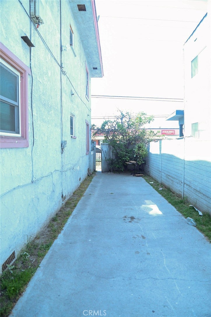 1454 Magnolia