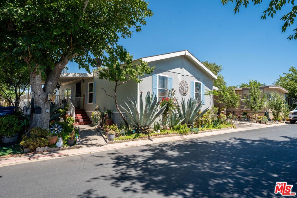 3524 E Avenue R 80