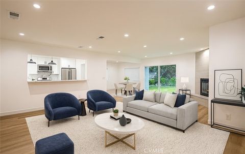 Photo of 22257 Macfarlane Drive, Woodland Hills, CA 91364 (MLS # SR25063433) Photo of 22257 Macfarlane Drive, Woodland Hills, CA 91364 (MLS # SR25063433)