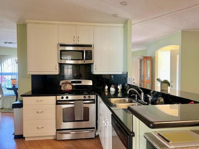 Not Applicable-1 - Manufactured In Park