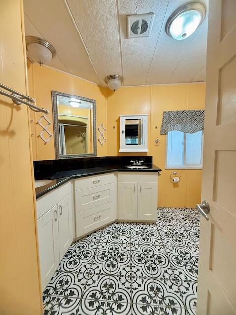 Not Applicable-1 - Manufactured In Park