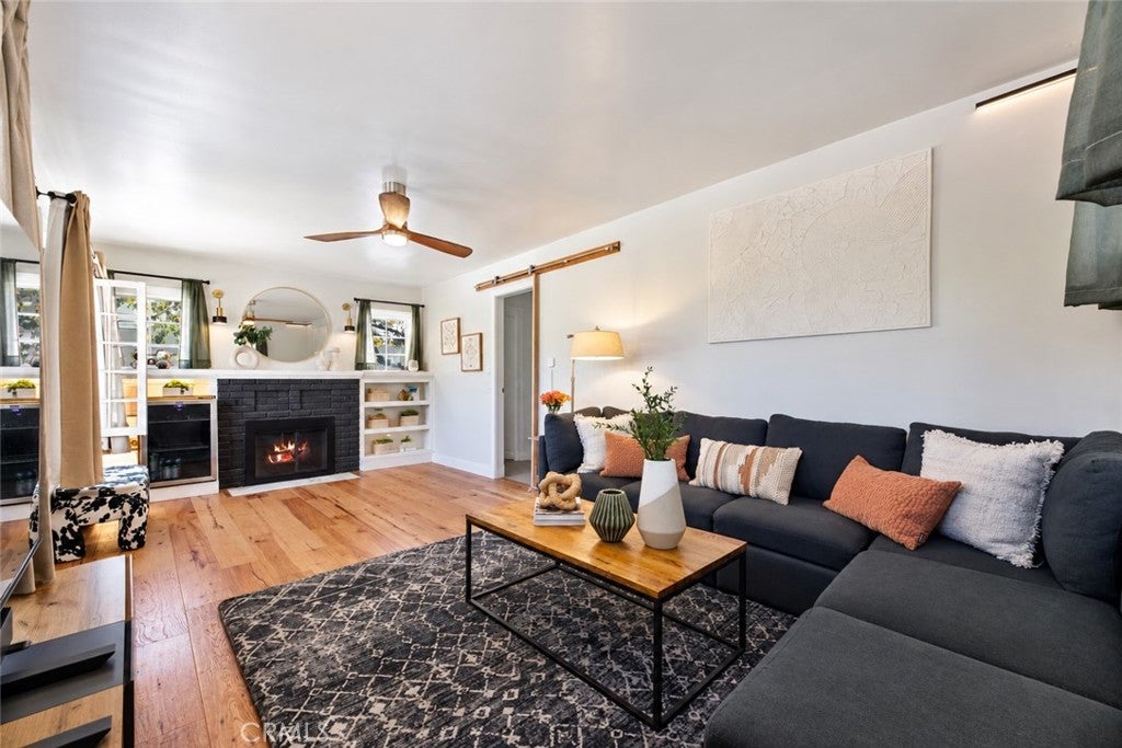 719 Columbia Place