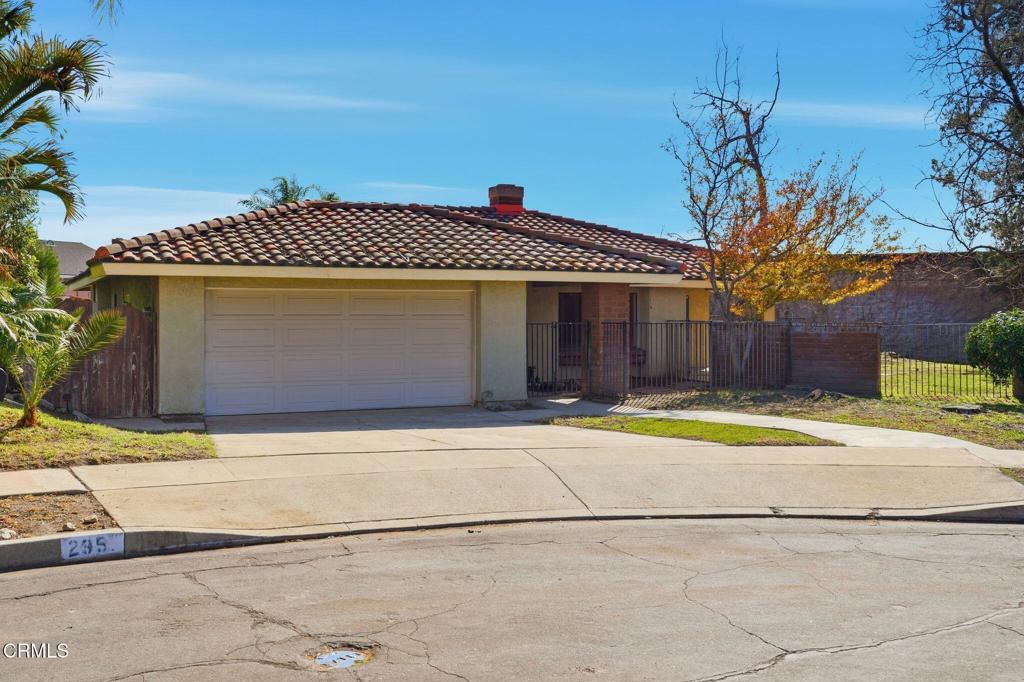 295 E Blue Mountain Way