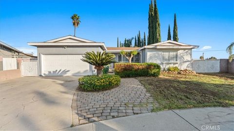 215 W Valencia Rialto CA 92376