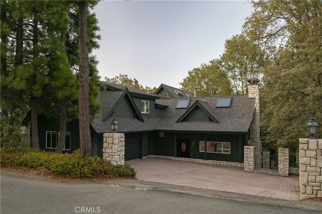 995 Tirol Lane