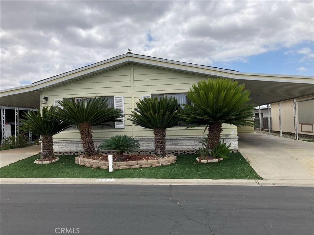 Photo 1 of 33 — 601 N Kirby Avenue 534, Hemet, CA 92545
