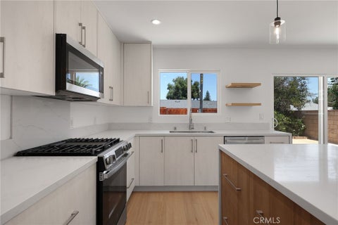 Tiny photo for 7950 Sausalito Avenue, West Hills, CA 91304 (MLS # SR26195516)