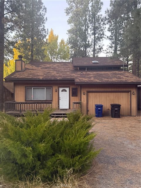 Photo of 1029 Sugarloaf Blvd, Big Bear City, CA 92314 (MLS # PW25269097)