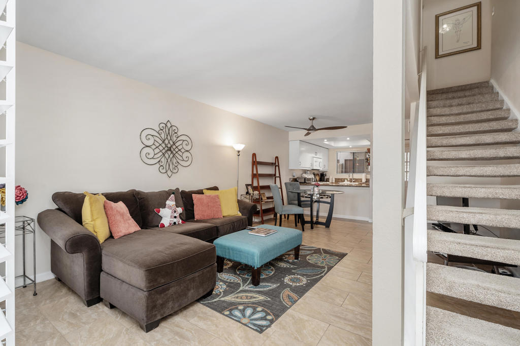 34324 Laura Way
