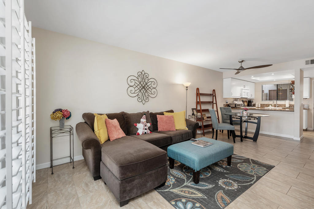 34324 Laura Way