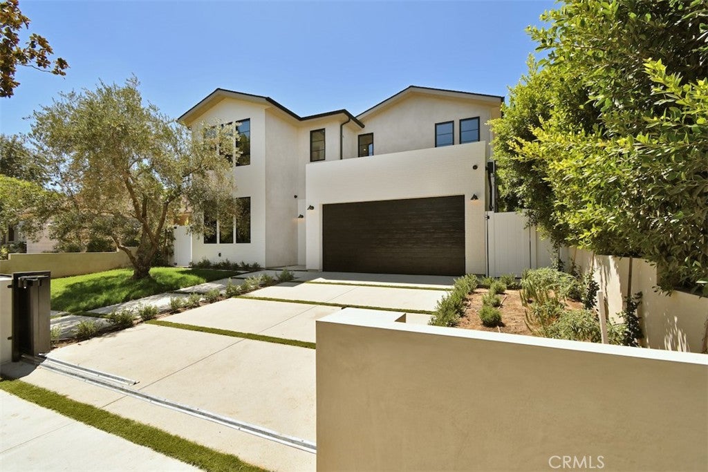 4433 Kraft Avenue