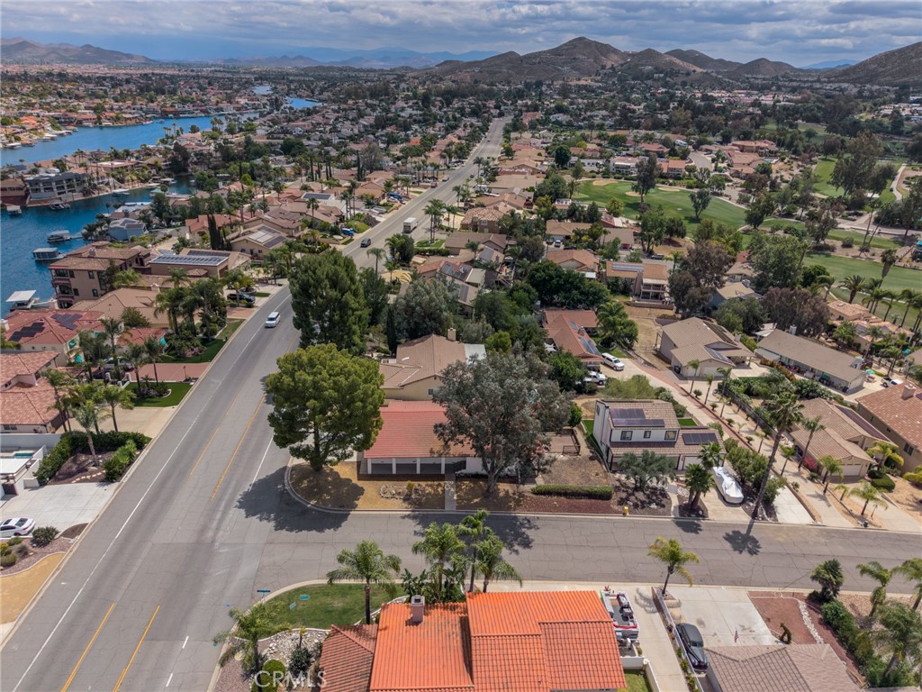 22587 Canyon Lake S