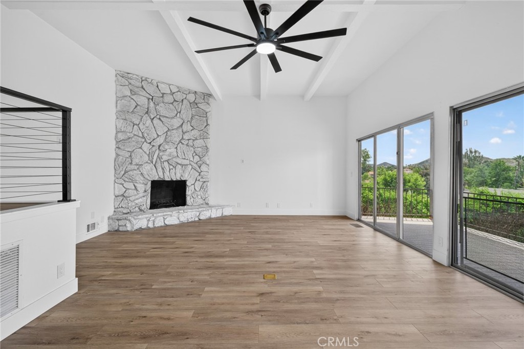 22587 Canyon Lake S