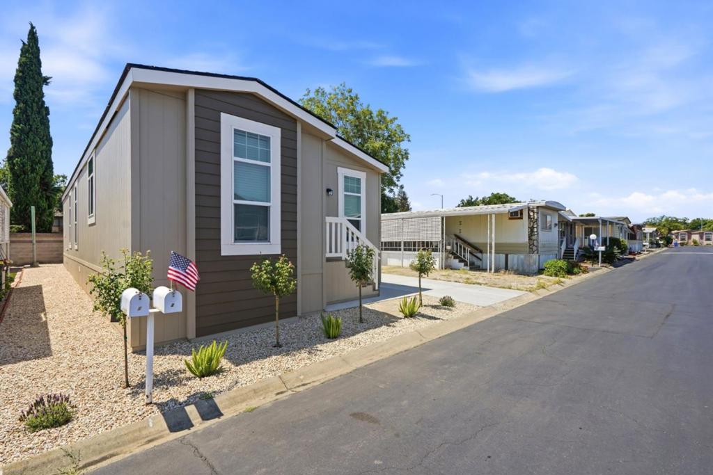 4603 Balfour Road 2