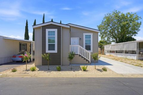Photo of 4603 Balfour Road, Brentwood, CA 94513 (MLS # ML82051651)