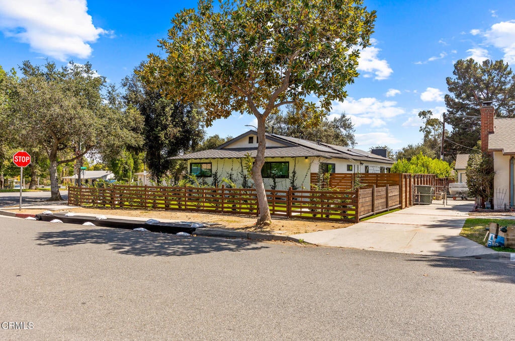 1201 N Altadena Drive