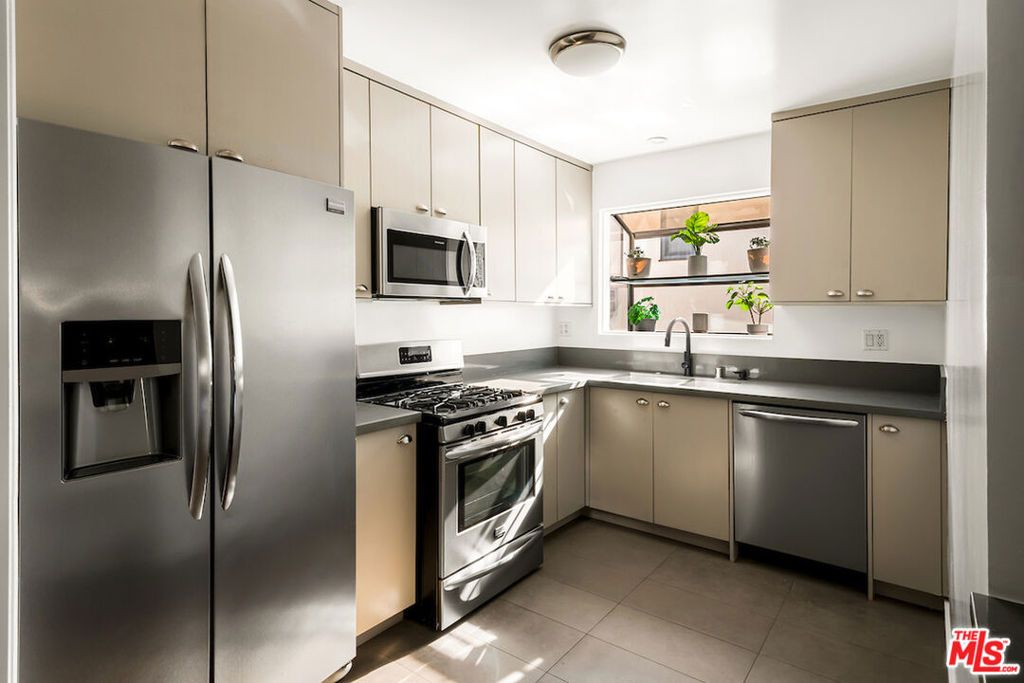 Photo of 1330 N Crescent Heights Boulevard #2, West Hollywood, CA 90046 (MLS # 26642031)