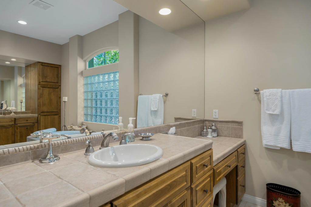 LQCC Golf Estates - Residential