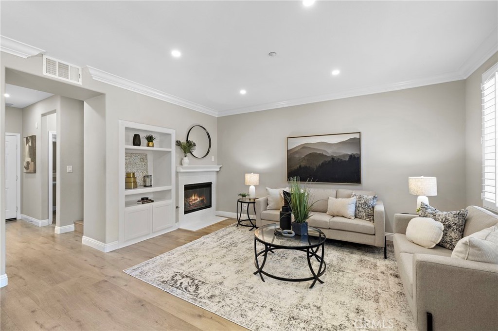 17 Strawflower Street
