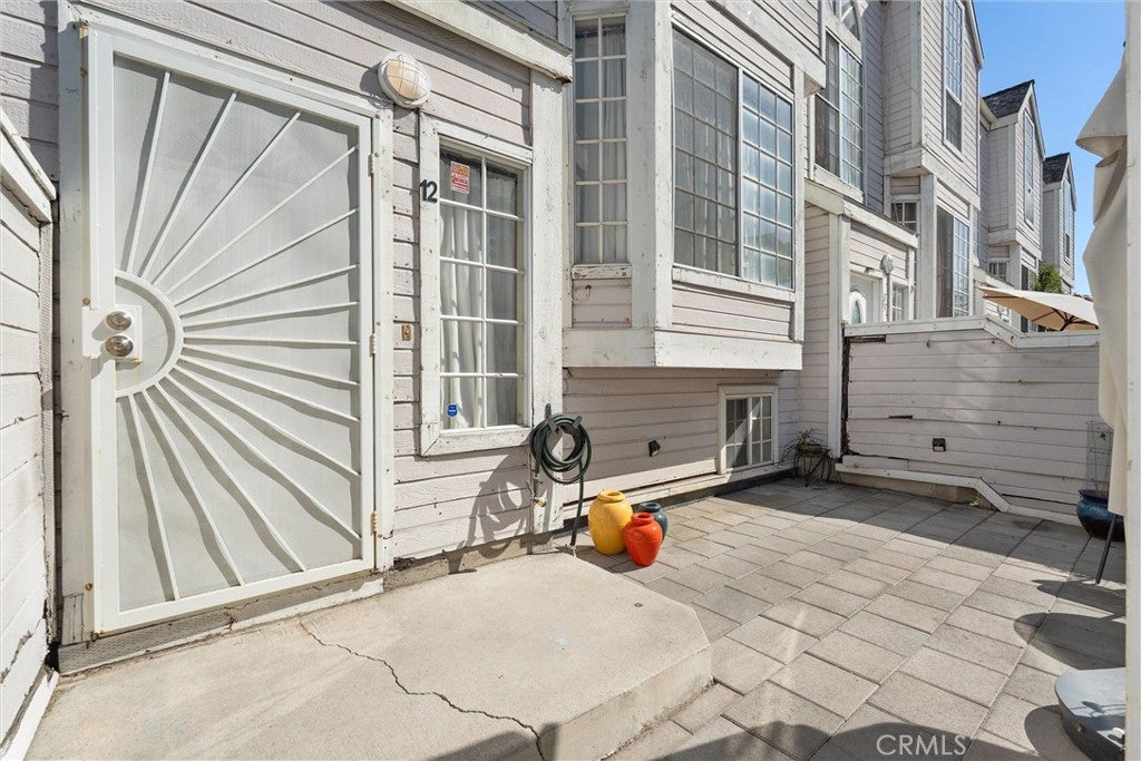 1751 E 68th 12