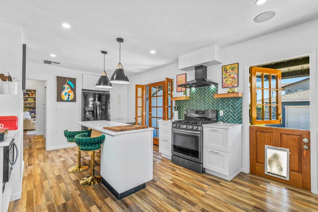 658 Cedar Ave