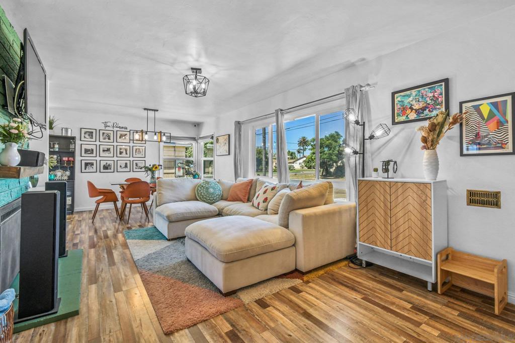 658 Cedar Ave